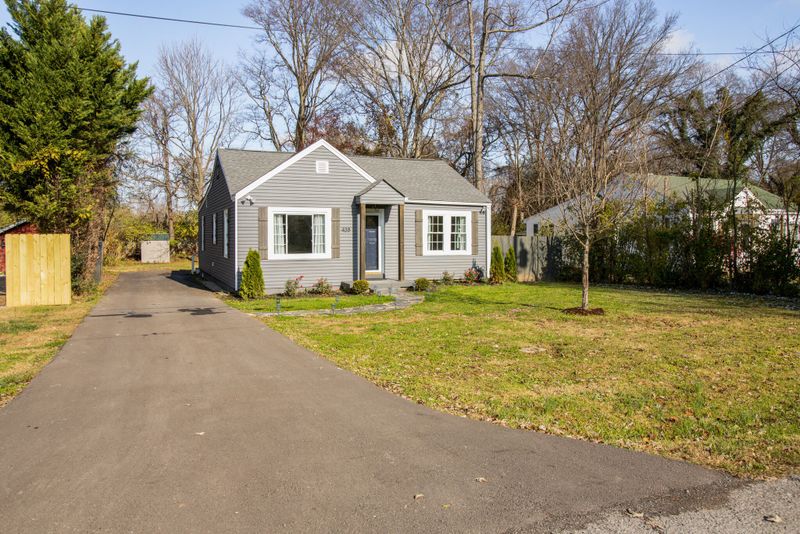 438 Green Acres Dr, Franklin, TN 37064