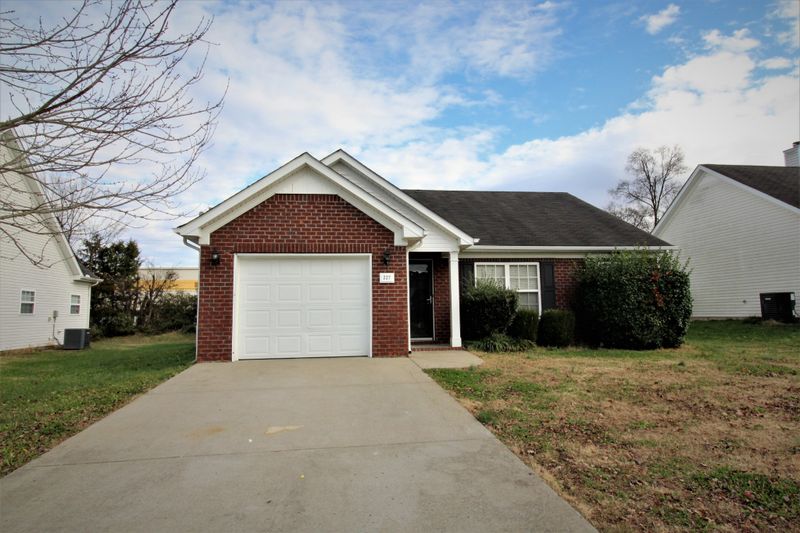 227 Neal Ave, Smyrna, TN 37167