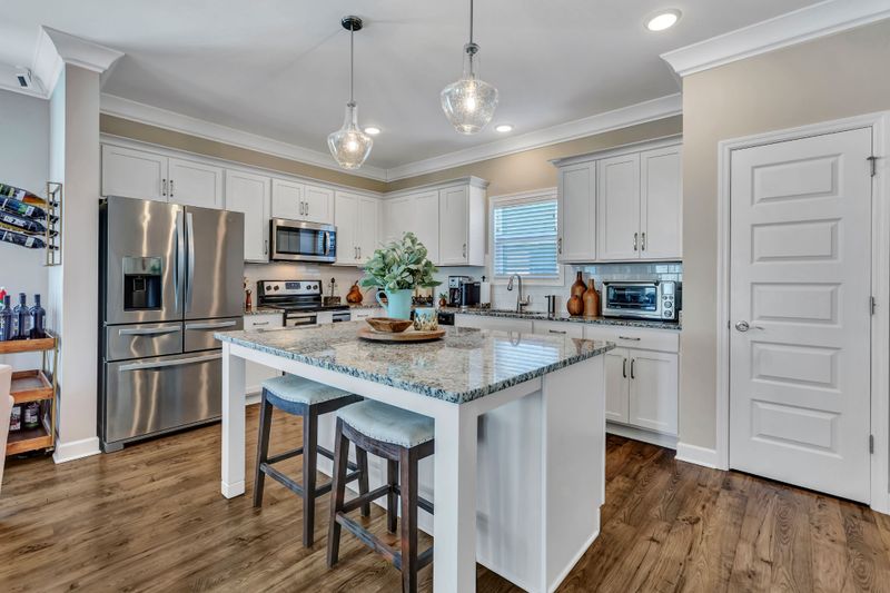 730 Bellevue Rd, Nashville, TN 37221