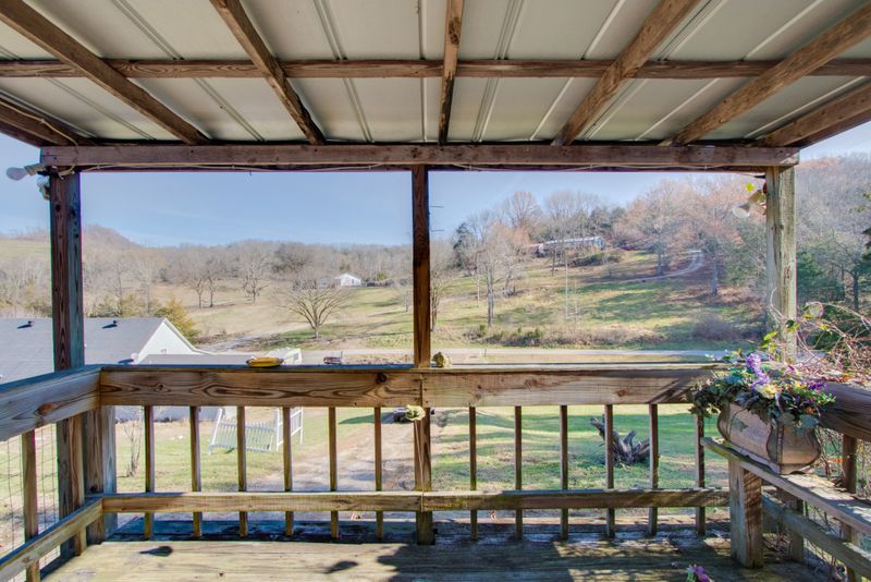 62 Key Hollow Ln, Pleasant Shade, TN 37145