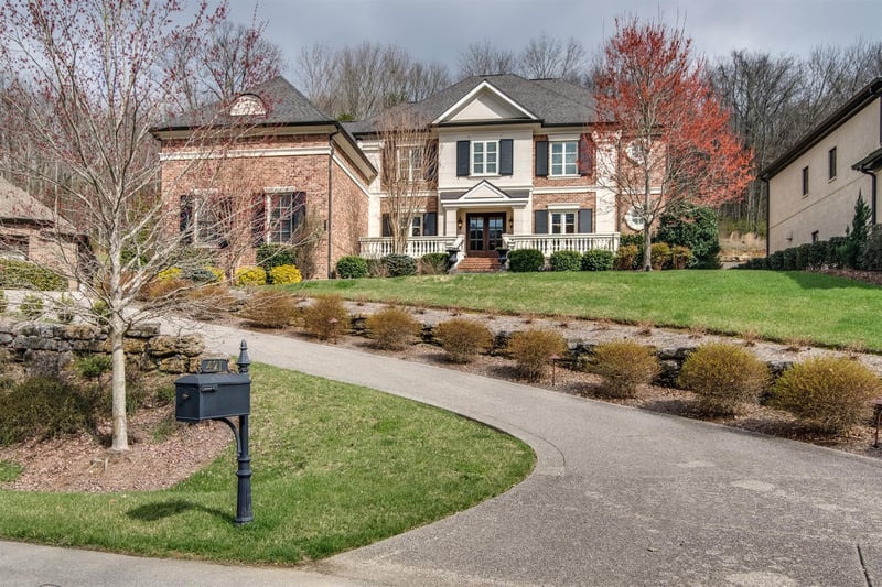421 Yorkshire Garden Cir, Franklin, TN 37067
