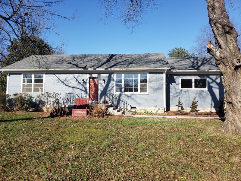 1802 Staley St, Murfreesboro, TN 37129