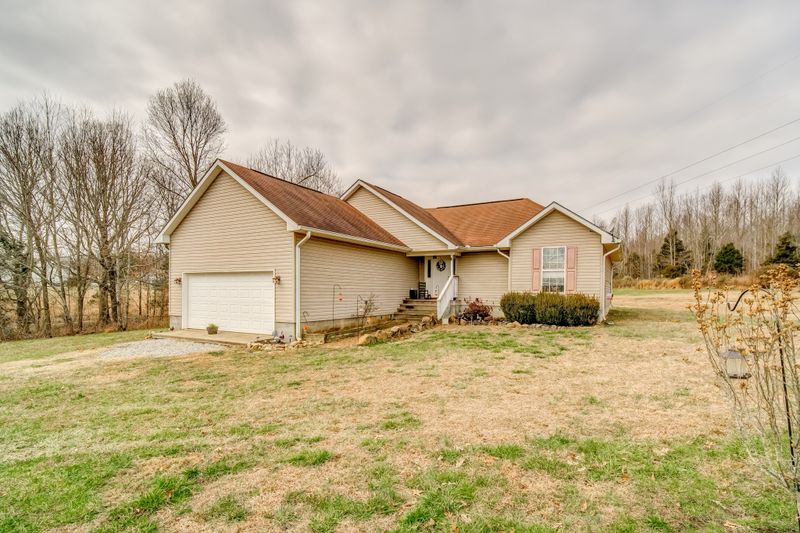 3525 Dobbins Pike, Portland, TN 37148