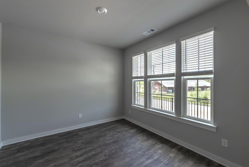 1004 Henley Ln, Gallatin, TN 37066