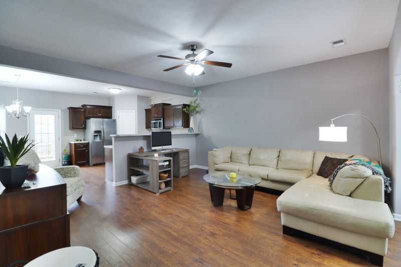 5332 Perlou Ln, Murfreesboro, TN 37128