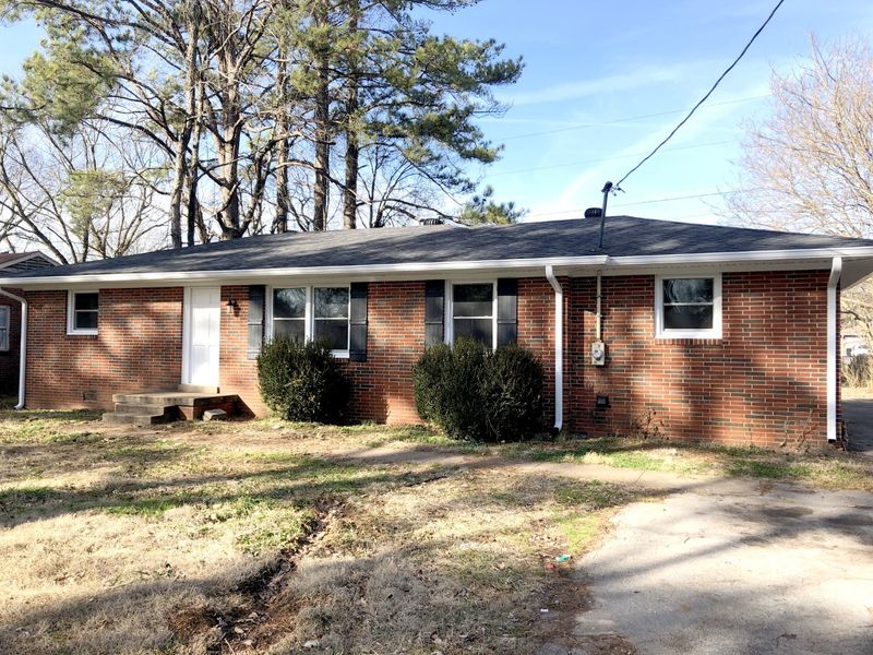 1511 Bartway Dr, Murfreesboro, TN 37130
