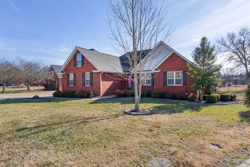 305 Tenby Dr, Murfreesboro, TN 37127