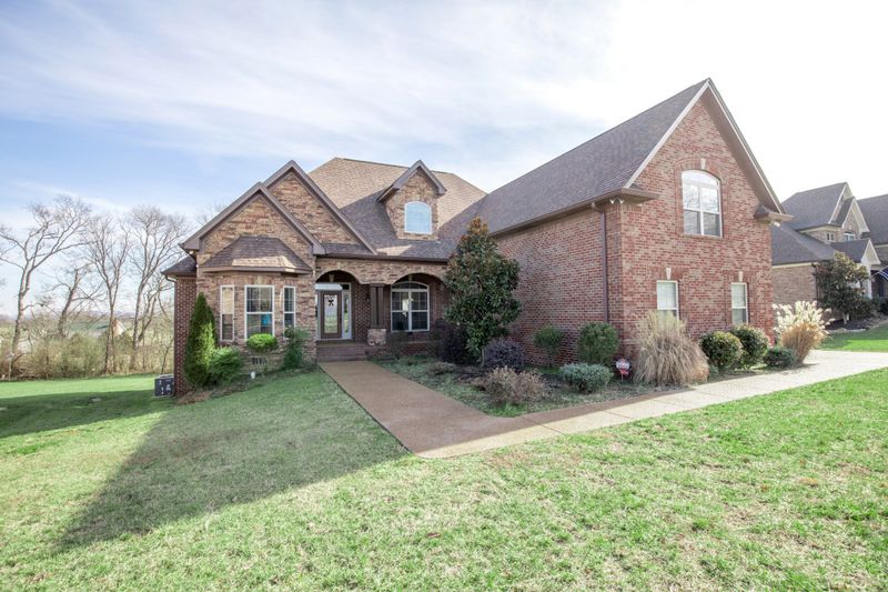 312 Ironwood Cir, Gallatin, TN 37066
