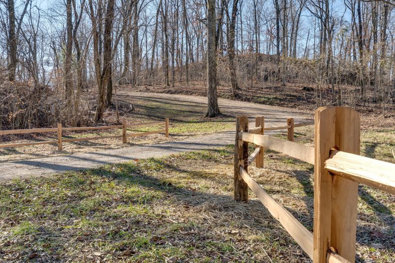 4034 Roy Thompson Rd, Mount Pleasant, TN 38474