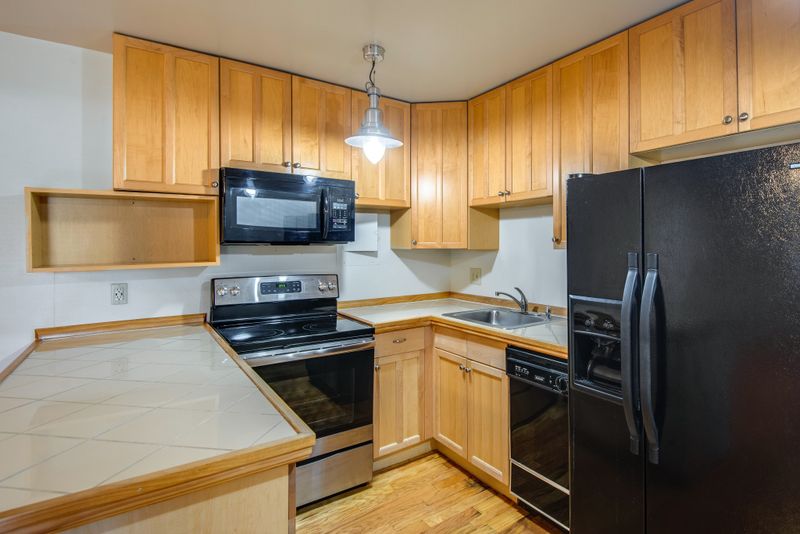 3600 Hillsboro Rd #E-13, Nashville, TN 37215