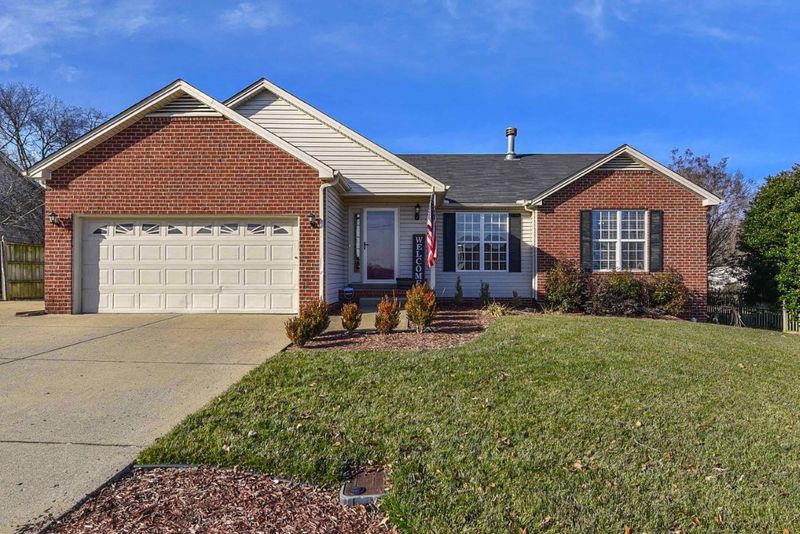 129 Raindrop Ln, Hendersonville, TN 37075