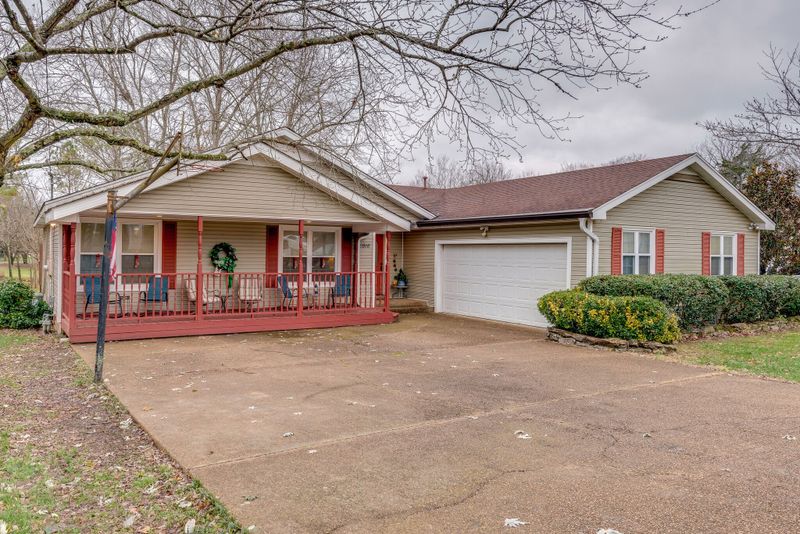 6916 Stone Creek Rd, Nashville, TN 37221