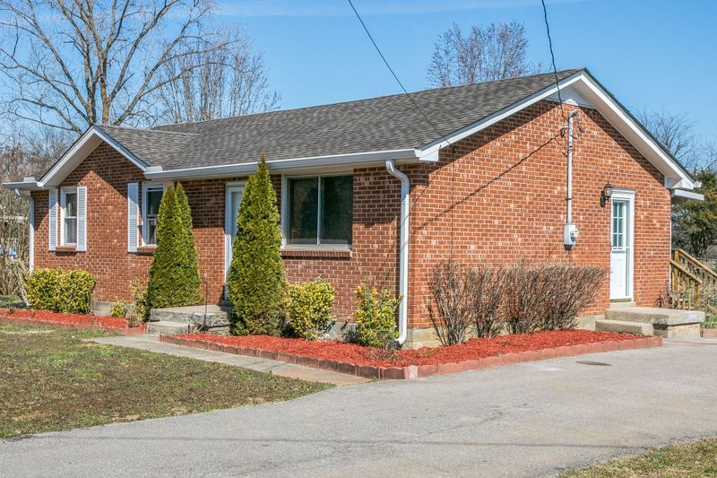 222 Meadowlark Dr, Smyrna, TN 37167