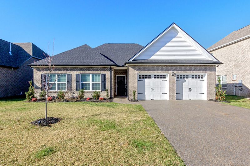 1339 Whispering Oaks Dr, Lebanon, TN 37090