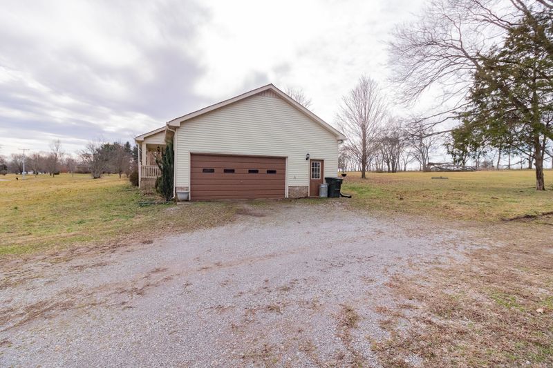 148 Albright Ln, Gallatin, TN 37066