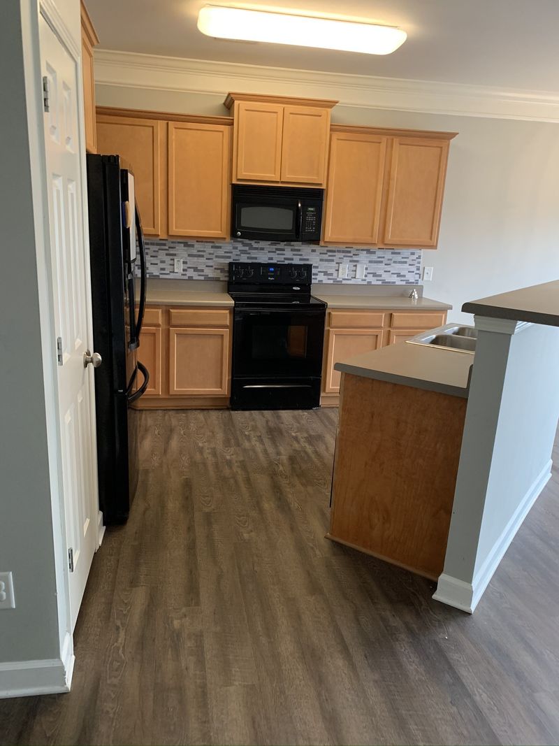 1005 Chatsworth Dr, Old Hickory, TN 37138