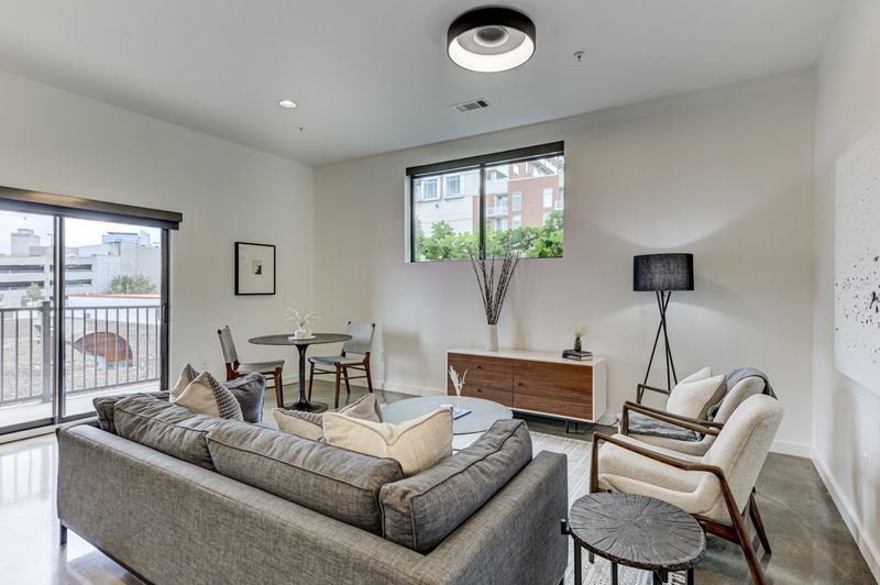 1002 Division St #304, Nashville, TN 37203