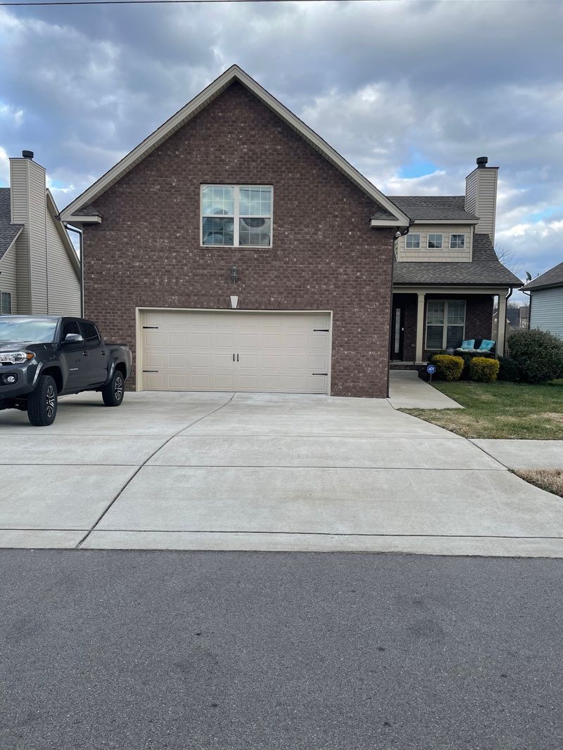 1032 Harper Dean Way, Gallatin, TN 37066