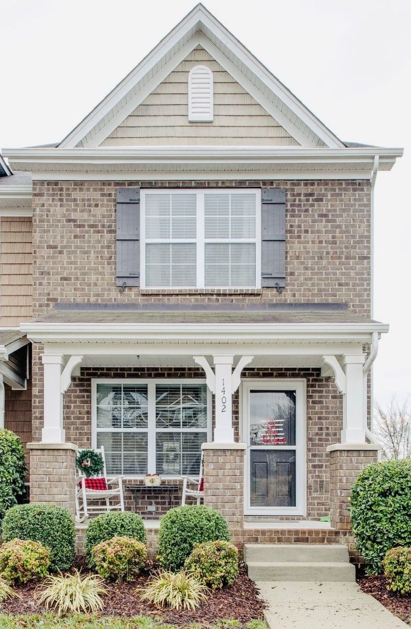 1402 Riverbrook Dr, Hermitage, TN 37076