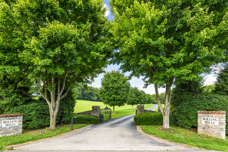 2211 Lewisburg Pike, Franklin, TN 37064