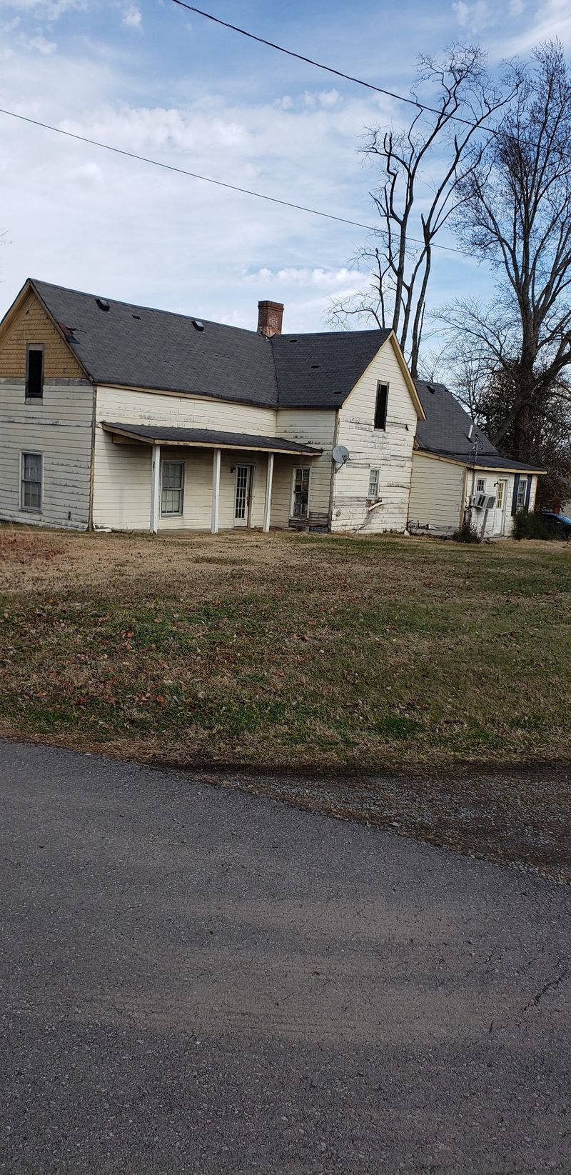 301 E College St, Greenbrier, TN 37073