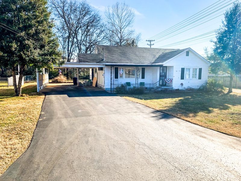 125 Arnold Ln, Murfreesboro, TN 37127