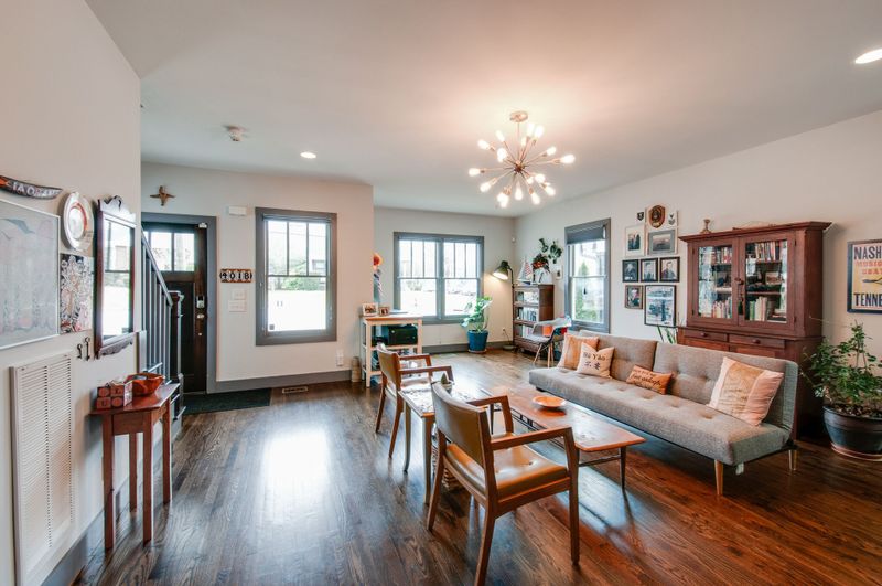 401B N 17th St, Nashville, TN 37206