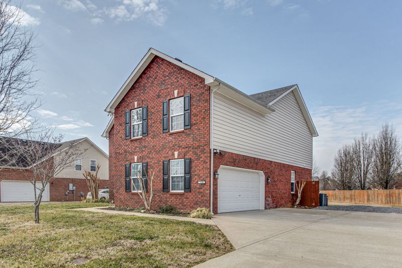 1906 Shafer Dr, Murfreesboro, TN 37128