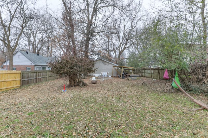 2210A Carter Ave, Nashville, TN 37206