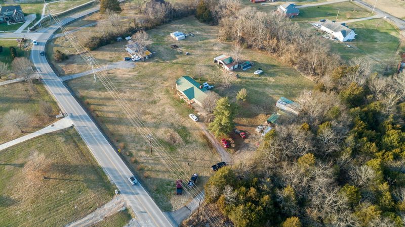 6814 Burnt Knob Rd, Murfreesboro, TN 37129