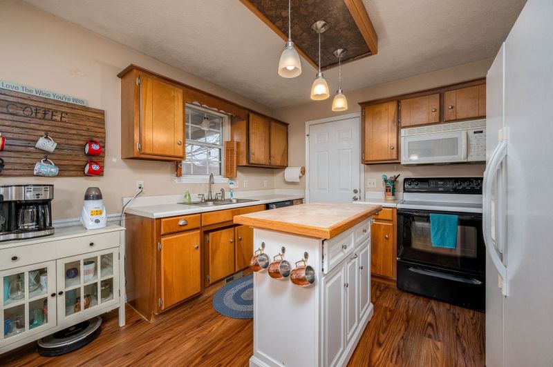 2525 Tiffany Ct, Murfreesboro, TN 37128