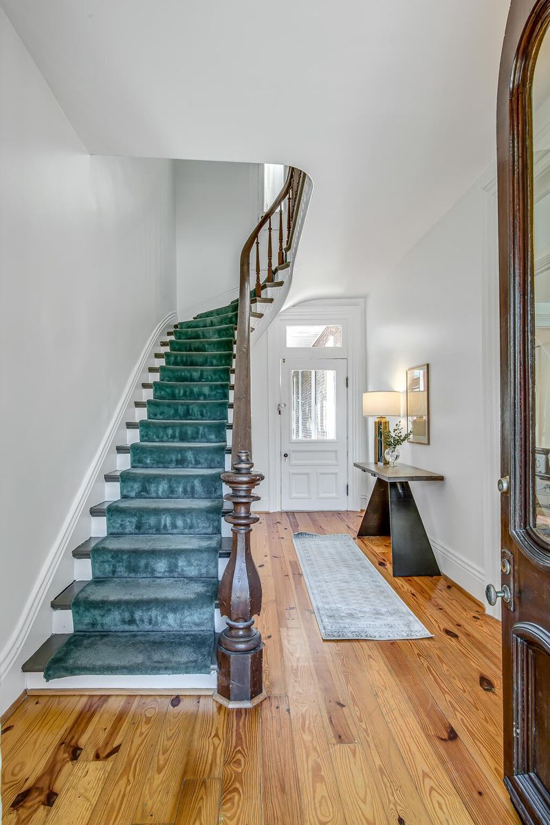1215 5th Ave N, Nashville, TN 37208