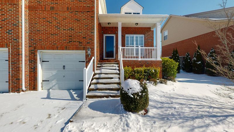 7140 Riverfront Dr, Nashville, TN 37221