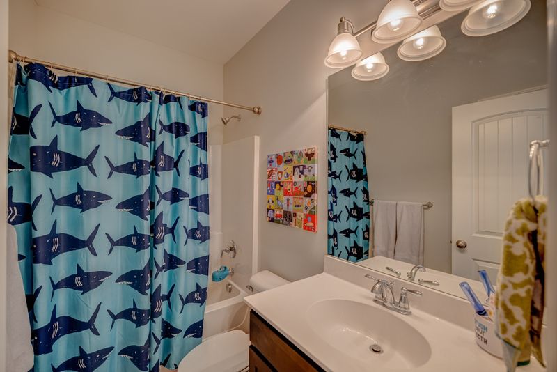 425 Edenfield Ps, Nolensville, TN 37135