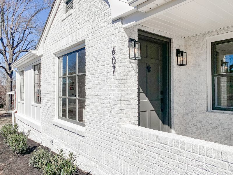 607 Skyview Dr, Nashville, TN 37206