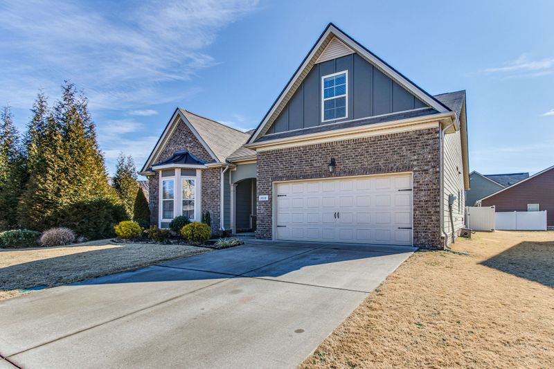 1008 Lunette Dr, Murfreesboro, TN 37128