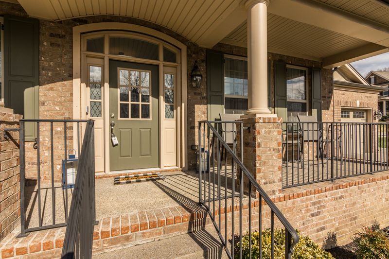 235 Sterling Woods Dr, Mount Juliet, TN 37122