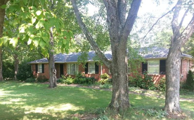 816 Clematis Dr, Nashville, TN 37205