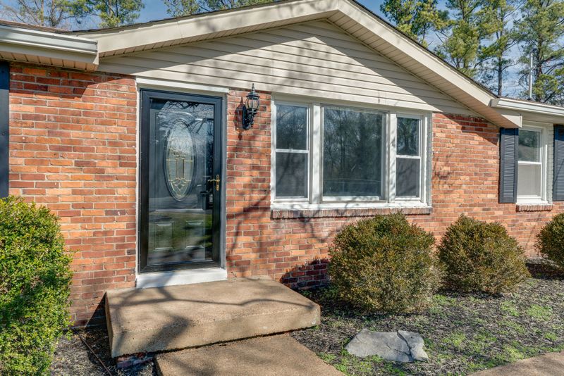 403 Nokes Ct, Hendersonville, TN 37075