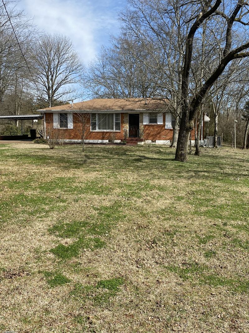 3934 Pheasant Dr, Nashville, TN 37218