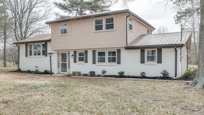 2038 Ransom Dr, Murfreesboro, TN 37130