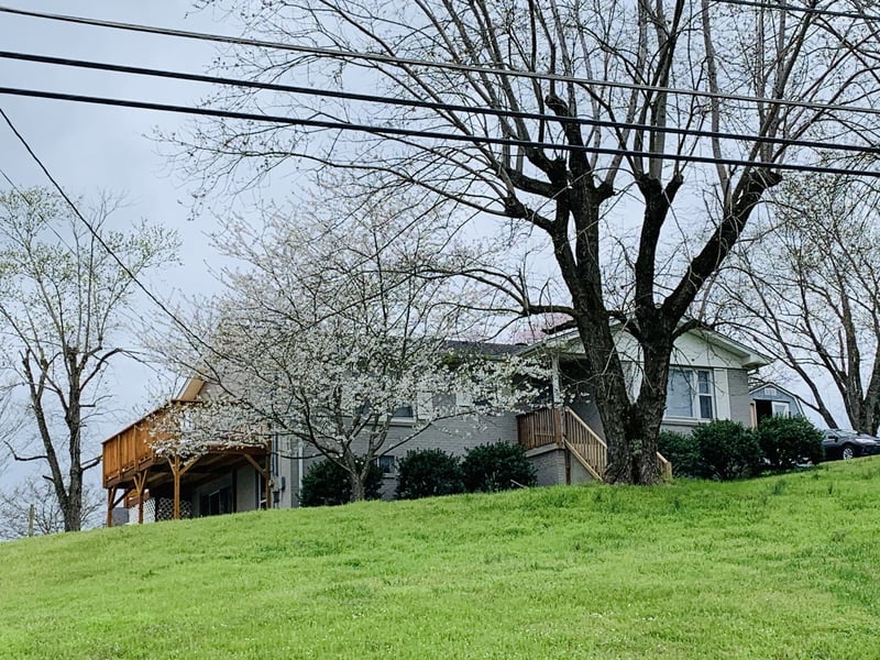 131 Malone St, Brush Creek, TN 38547