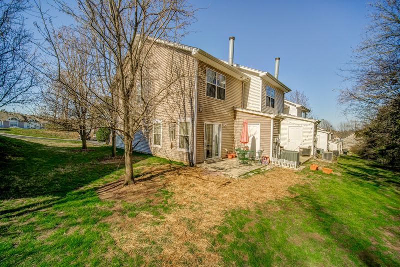 586 Flintlock Ct, Nashville, TN 37217