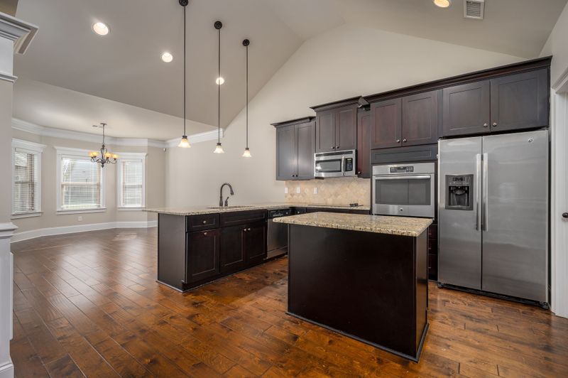 1112 Timber Creek Dr, Murfreesboro, TN 37128