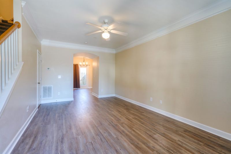 105 4th Ave #203, Murfreesboro, TN 37130