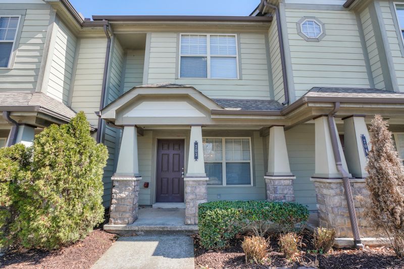 105 4th Ave #203, Murfreesboro, TN 37130