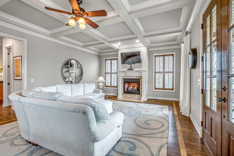 2922 Westmoreland Dr, Nashville, TN 37212