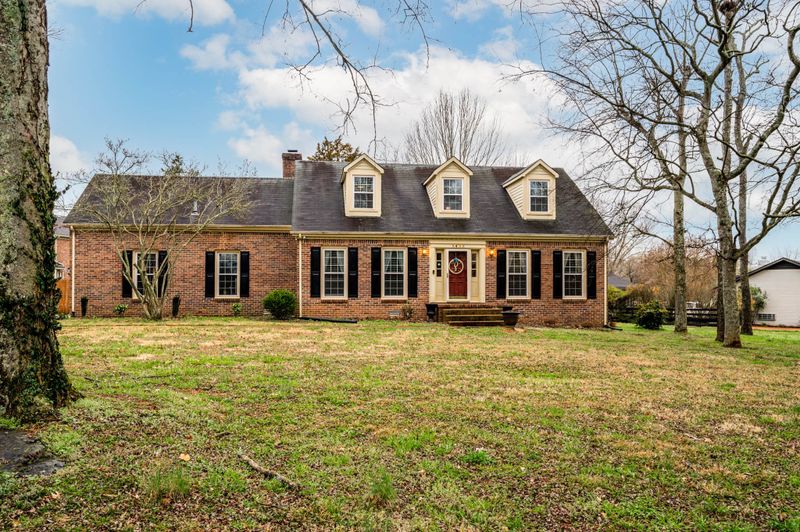 1433 Indian Pl, Murfreesboro, TN 37129