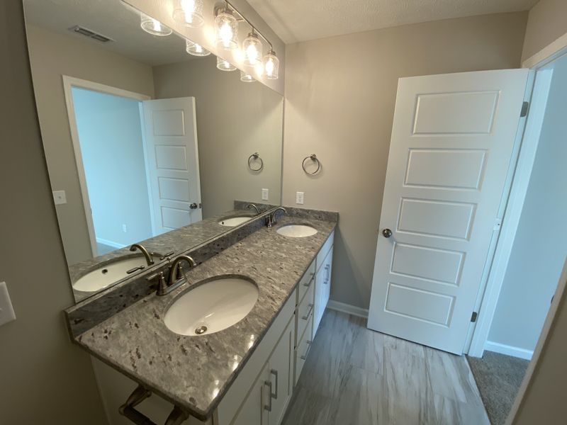 4331 Doral Dr, Murfreesboro, TN 37127