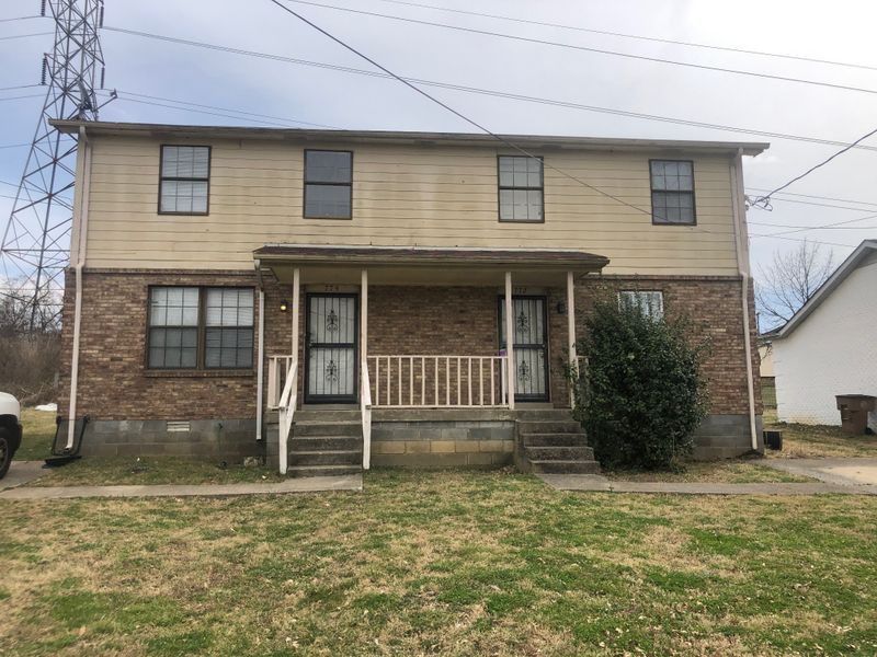 772 Garrison Dr, Nashville, TN 37207